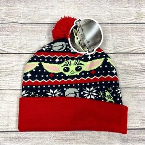 Star Wars Mandalorian Baby Yoda Grogu Holiday Knit Beanie Hat NWT Christmas